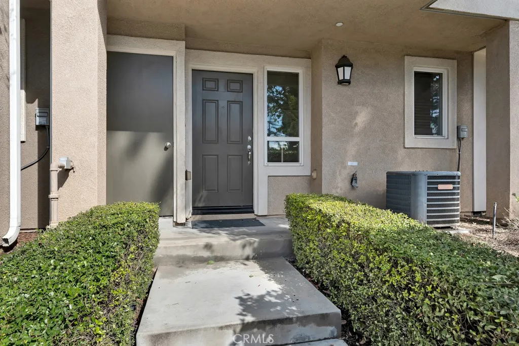 14665 Sherman Way, Van Nuys, California 91405 home-pic-9