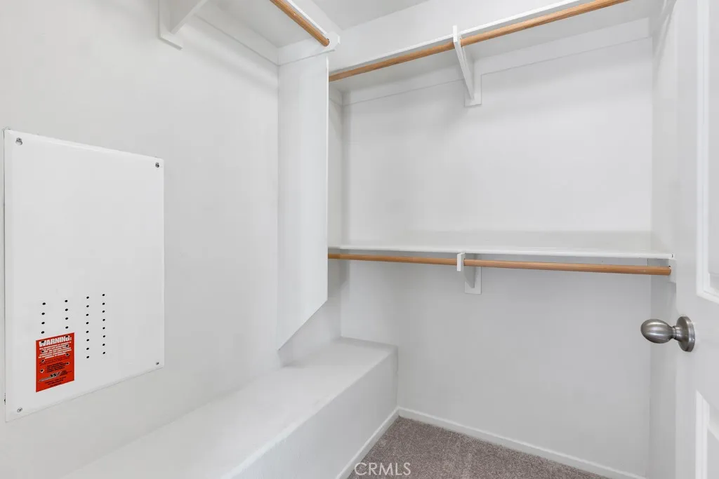 14665 Sherman Way, Van Nuys, California 91405 home-pic-32