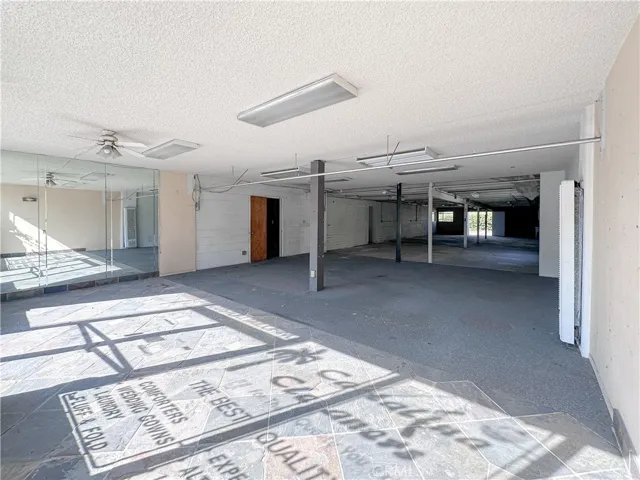 124 N Catalina Avenue, Redondo Beach, California 90277