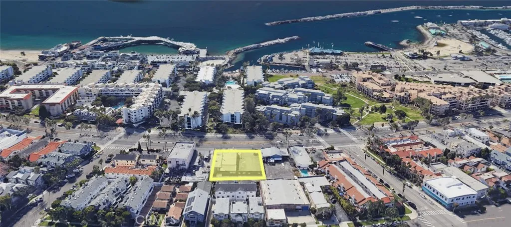 124 N Catalina Avenue, Redondo Beach, California 90277