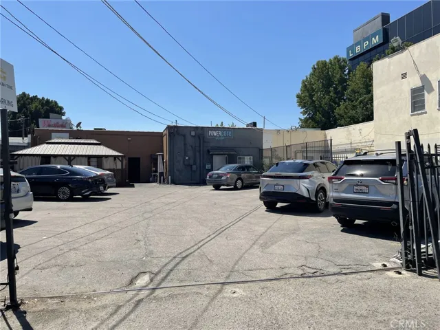 4716 Woodman Avenue, Sherman Oaks, California 91423