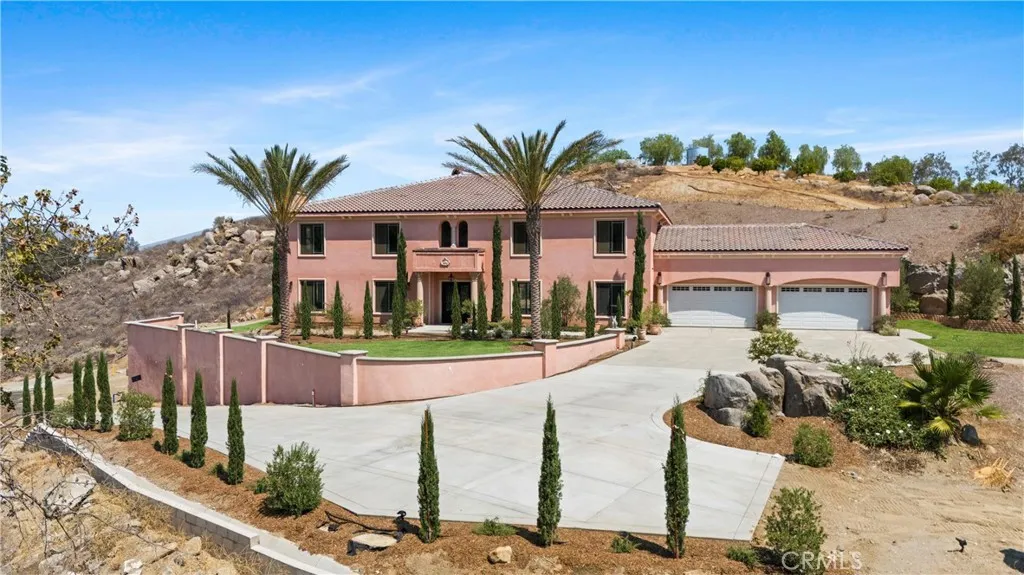 17190 Small Canyon Lane, Riverside, California 92506, 6 Bedrooms Bedrooms, ,7 BathroomsBathrooms,Residential,For Sale,Small Canyon,IV25176636