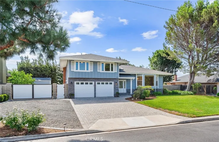 Welcome to 12172 Woodlawn Ave in North Tustin