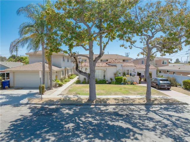 8020 Mckinley Avenue, South Gate, California 90280