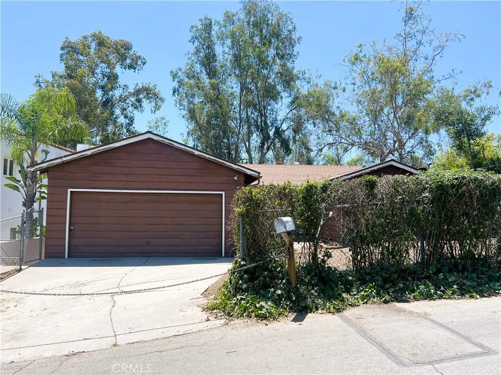 3975 Black Bird Way, Calabasas, California 91302 home-pic-0