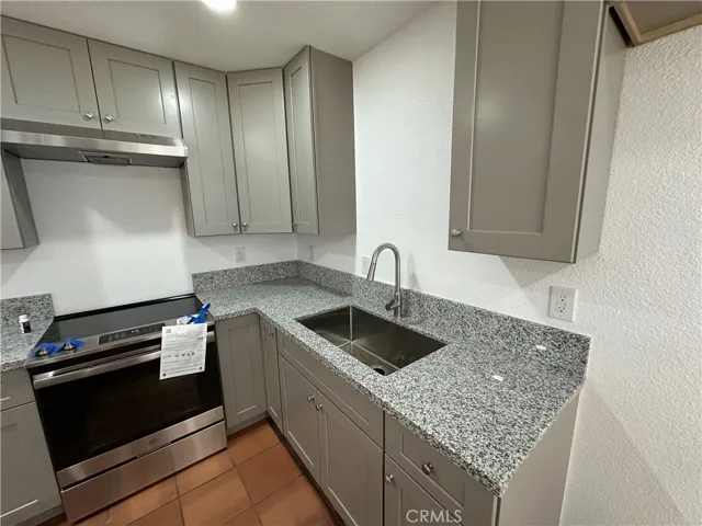 9168 G Avenue, Hesperia, California 92345