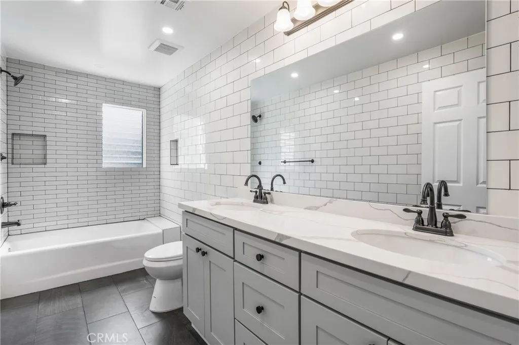 20361 Adkinson Lane, Trabuco Canyon, California 92679 home-pic-13