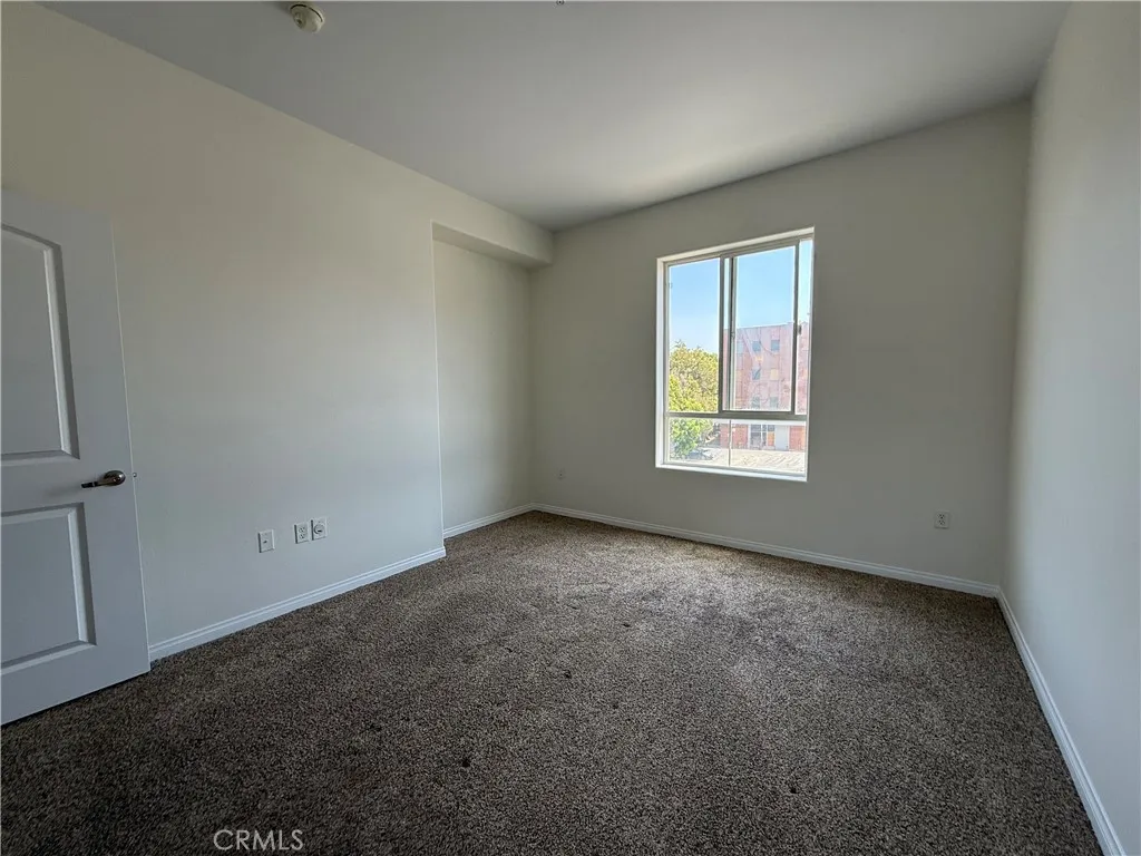 3750 Santa Rosalia Drive 413, Los Angeles, California 90008 home-pic-30