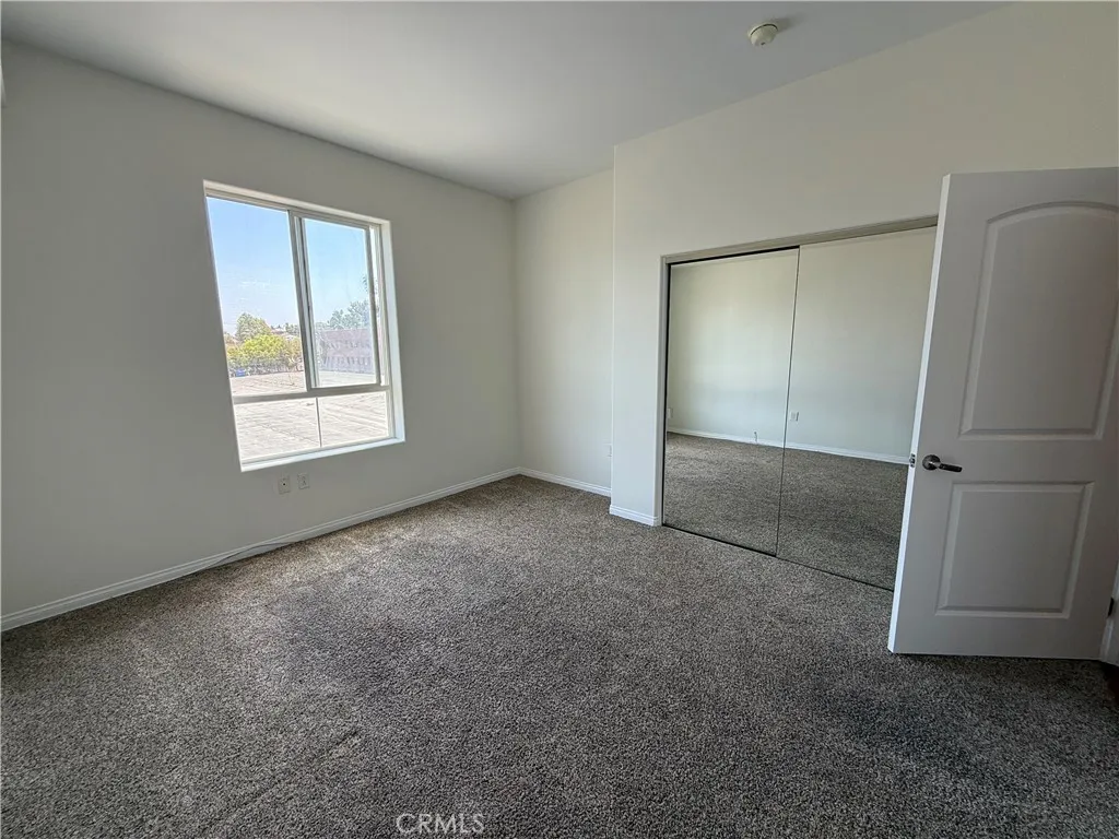 3750 Santa Rosalia Drive 413, Los Angeles, California 90008 home-pic-35
