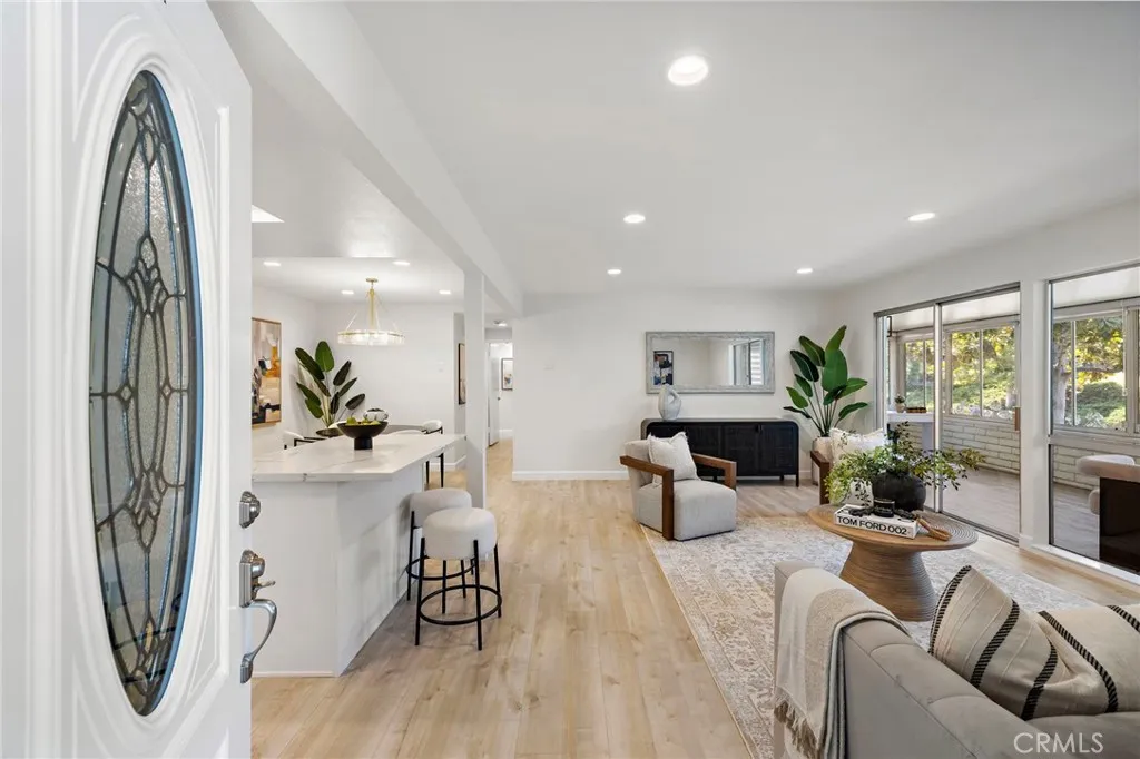 803 Ronda Mendoza A, Laguna Woods, California 92637, 2 Bedrooms Bedrooms, ,2 BathroomsBathrooms,Residential,For Sale,Ronda Mendoza,OC25178527