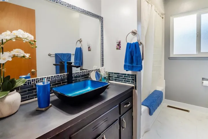4670 Eggers Dr, Fremont, California 94536