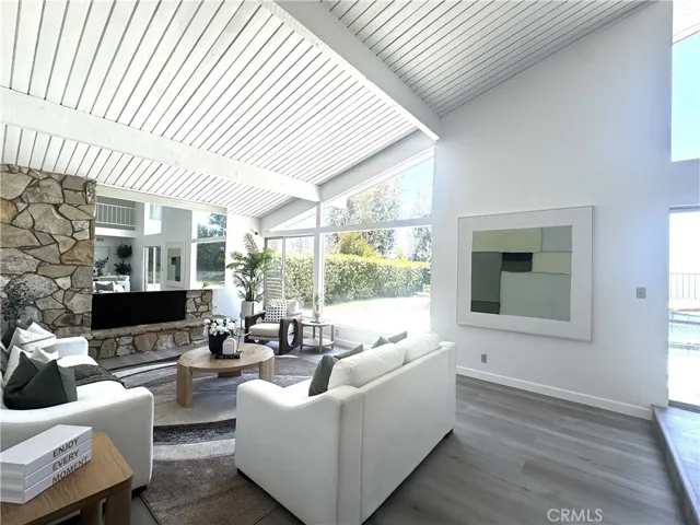 2653 Cordelia Road, Los Angeles, California 90049