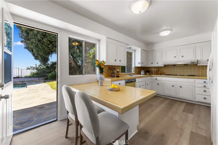 2653 Cordelia Road, Los Angeles, California 90049