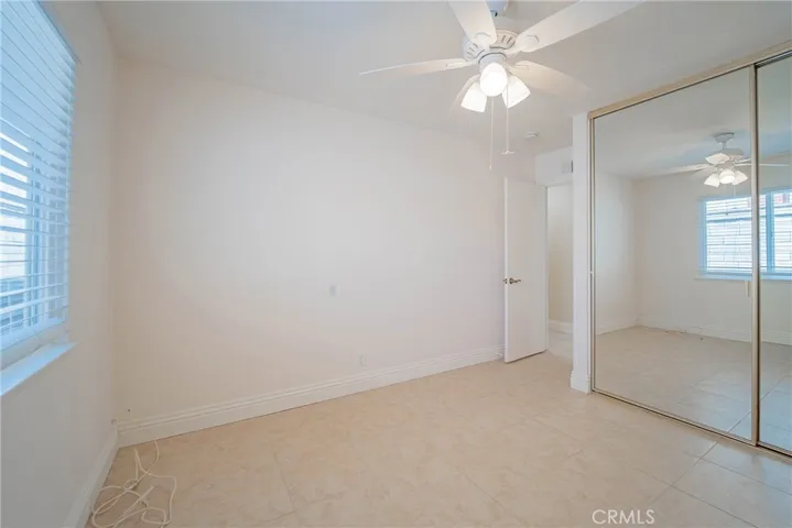 GUEST BEDROOM 3-2