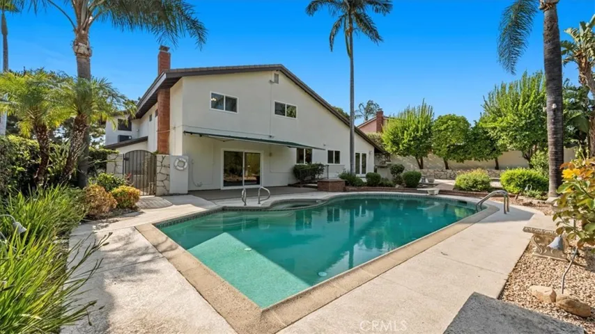 2122 Coolcrest Avenue, Upland, California 91784