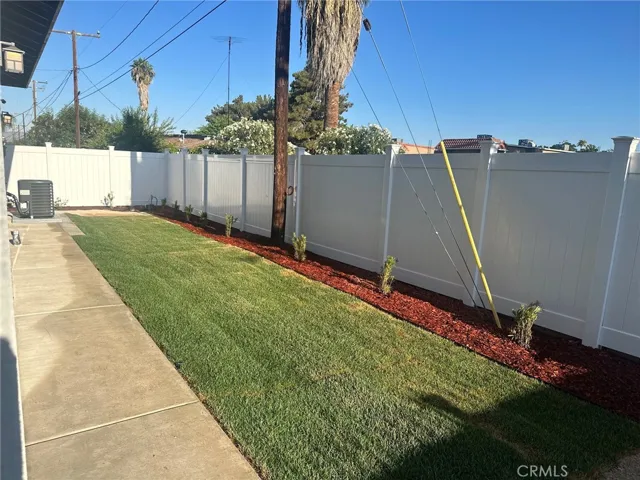 395 Oakhurst Drive, San Jacinto, California 92583