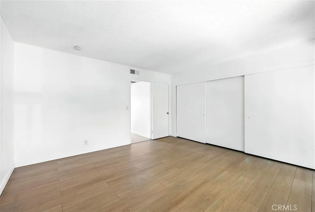 979 Willow Avenue, La Puente, California 91746 home-pic-19