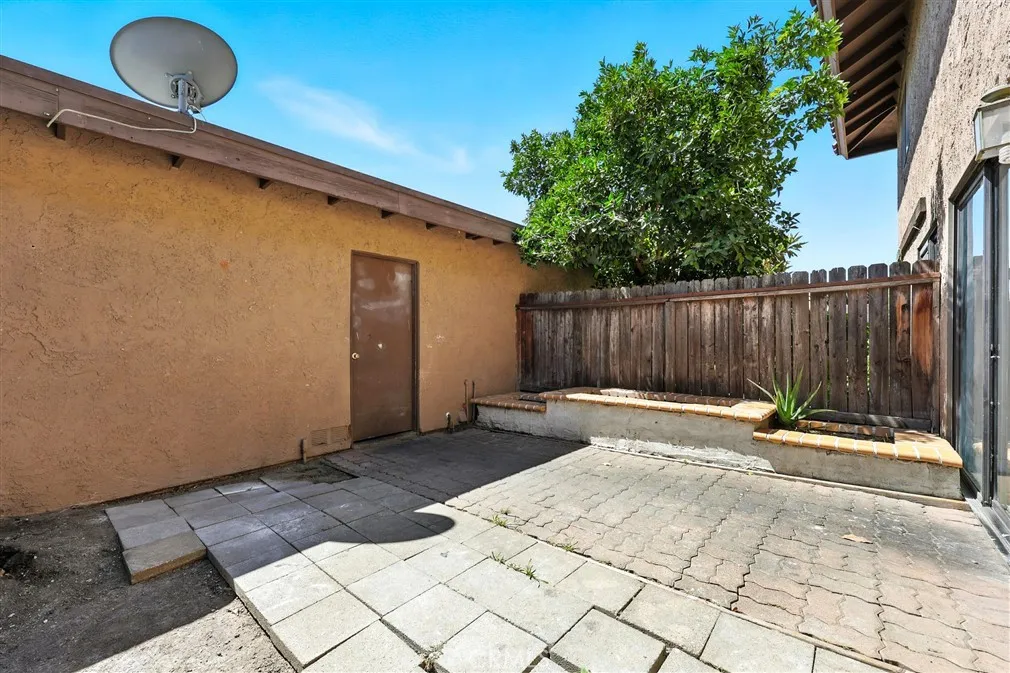 979 Willow Avenue, La Puente, California 91746 home-pic-27