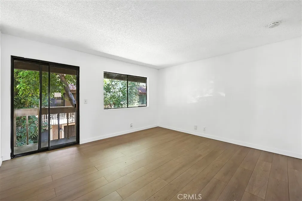 979 Willow Avenue, La Puente, California 91746 home-pic-18