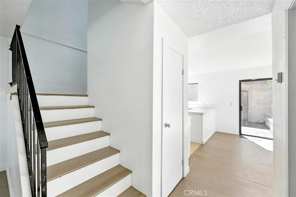 979 Willow Avenue, La Puente, California 91746 home-pic-8