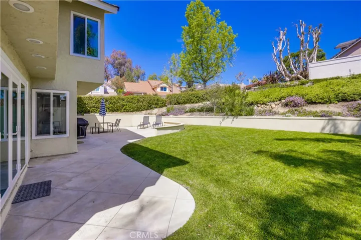 19416 Shadow Oak Drive, Lake Forest, California 92679