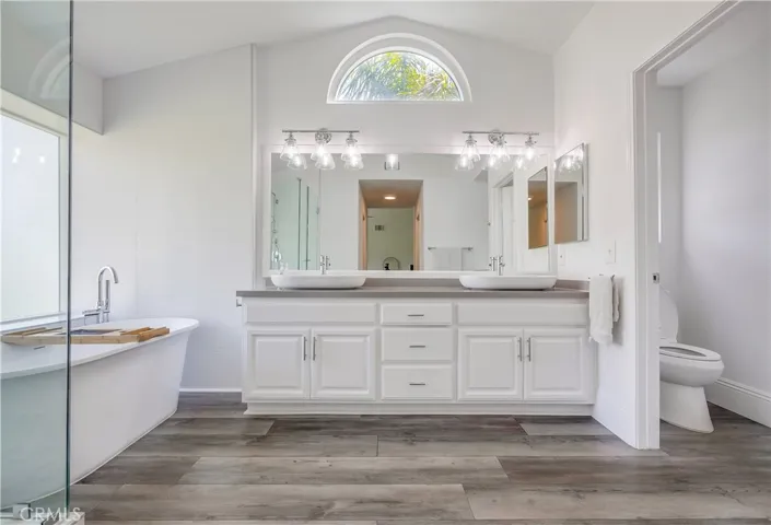19416 Shadow Oak Drive, Lake Forest, California 92679