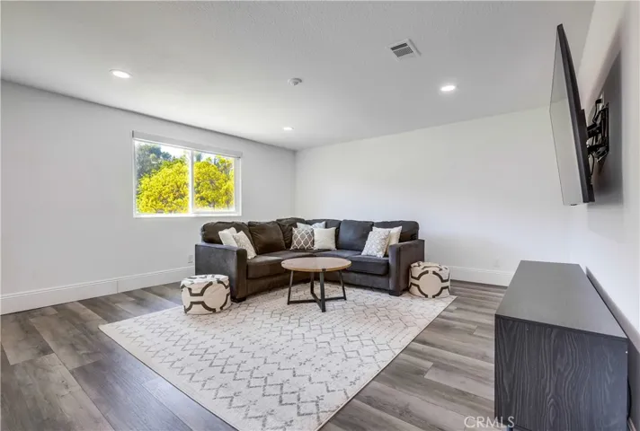 19416 Shadow Oak Drive, Lake Forest, California 92679