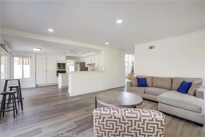 19416 Shadow Oak Drive, Lake Forest, California 92679