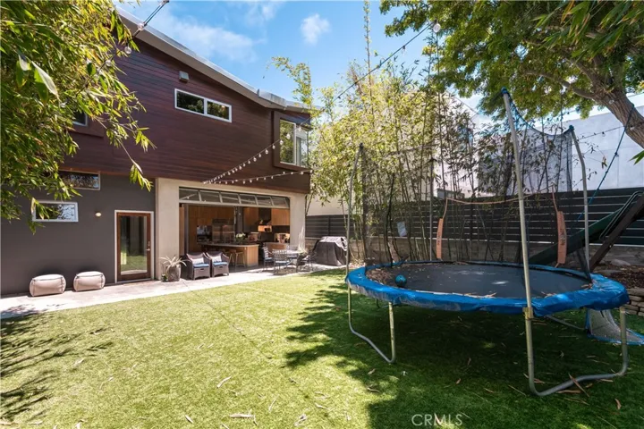 1149 Pine Avenue, Manhattan Beach, California 90266