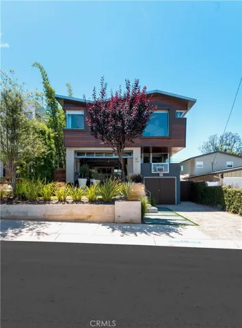 1149 Pine Avenue, Manhattan Beach, California 90266
