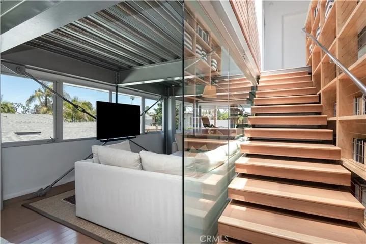 1149 Pine Avenue, Manhattan Beach, California 90266