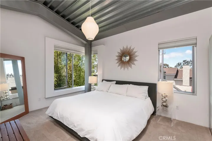 1149 Pine Avenue, Manhattan Beach, California 90266
