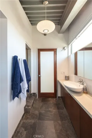 1149 Pine Avenue, Manhattan Beach, California 90266