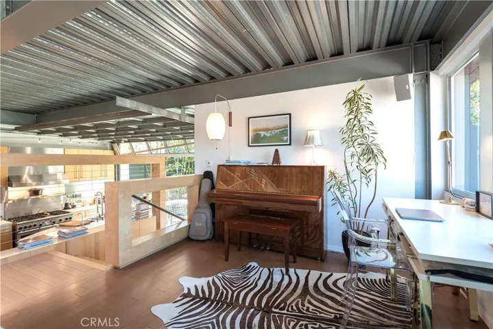 1149 Pine Avenue, Manhattan Beach, California 90266