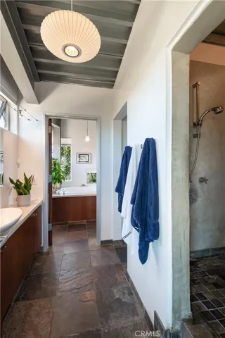 1149 Pine Avenue, Manhattan Beach, California 90266