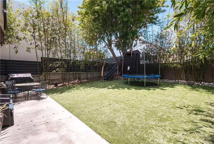 1149 Pine Avenue, Manhattan Beach, California 90266