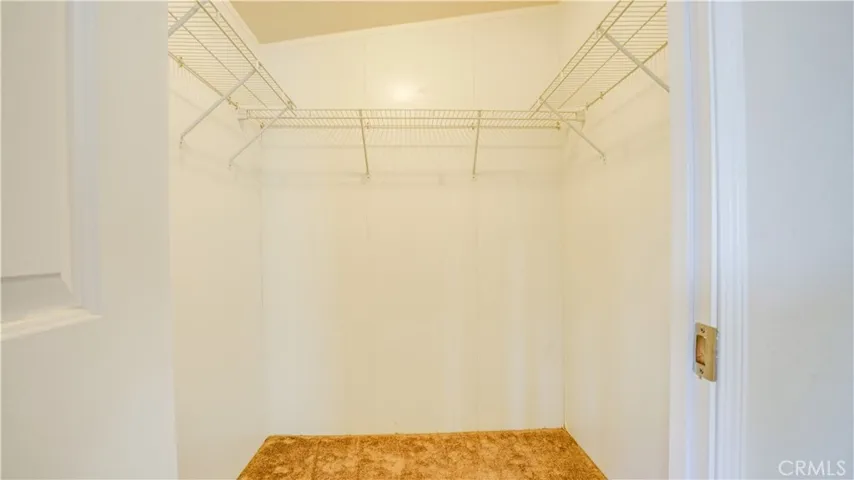 walk in closet