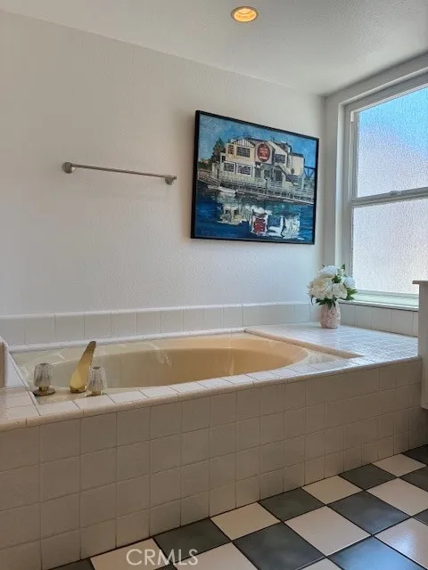 1328 Sunrise Circle South, Upland, California 91784 home-pic-14