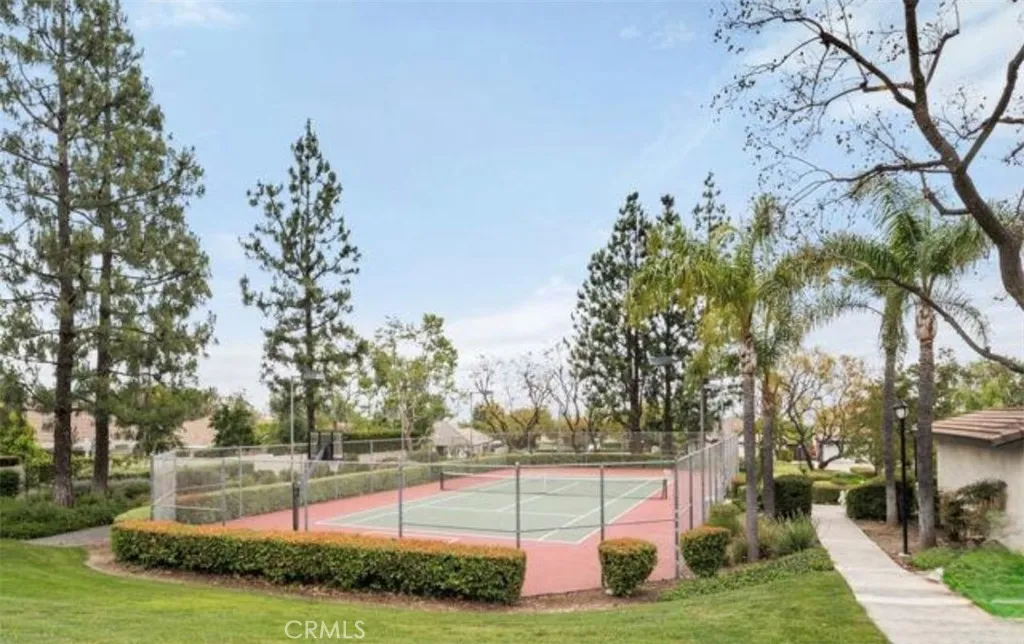 1328 Sunrise Circle South, Upland, California 91784 home-pic-33