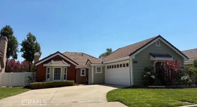 1328 Sunrise Circle South, Upland, California 91784 home-pic-2