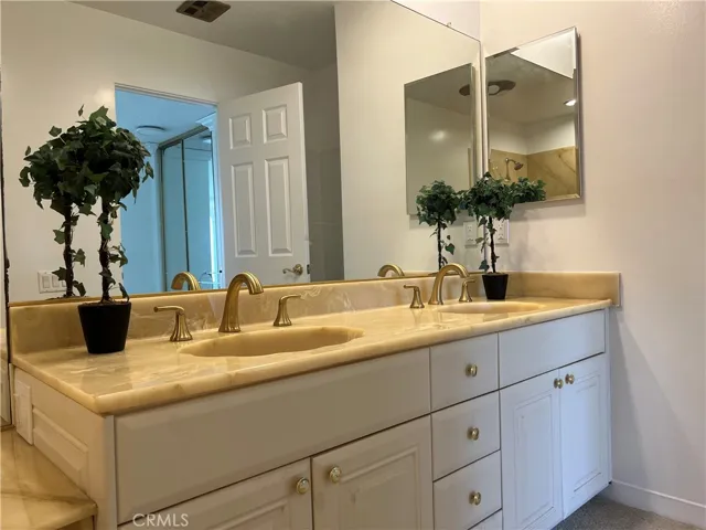 Double sinks