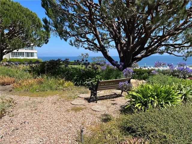 32709 Seagate Drive 305 E, Rancho Palos Verdes, California 90275