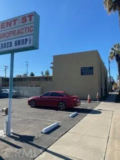 Signage Front parking lot