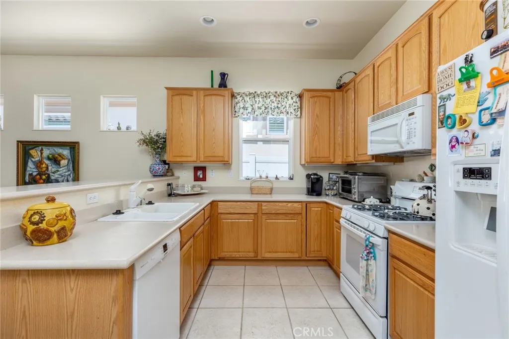 1742 Litchfield Drive, Banning, California 92220 home-pic-7