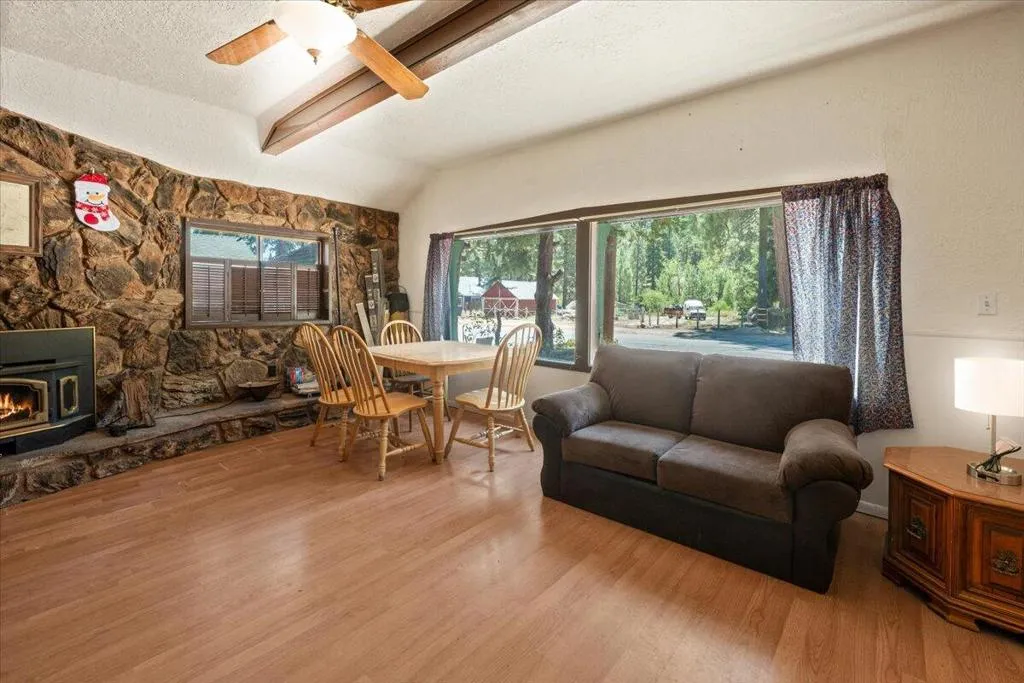 39148 Rim Of The World Drive, Fawnskin, California 92333 home-pic-6