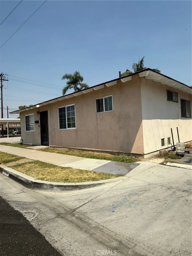 13108 Brock Avenue, Paramount, California 90723 home-pic-11