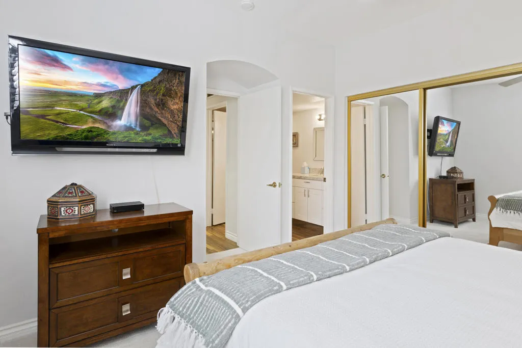105 Brandigo Circle, Palm Desert, California 92211 home-pic-22