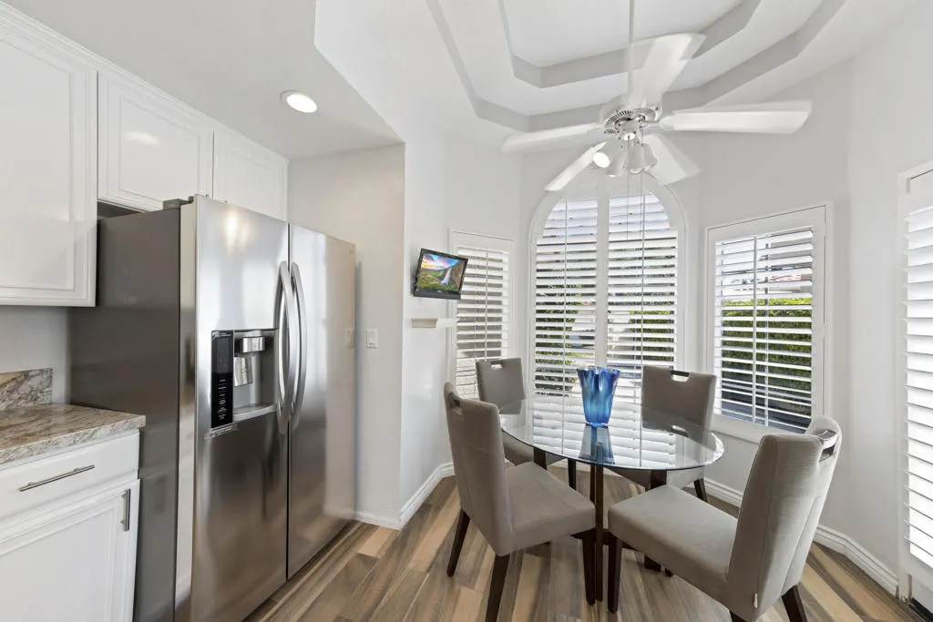 105 Brandigo Circle, Palm Desert, California 92211 home-pic-9