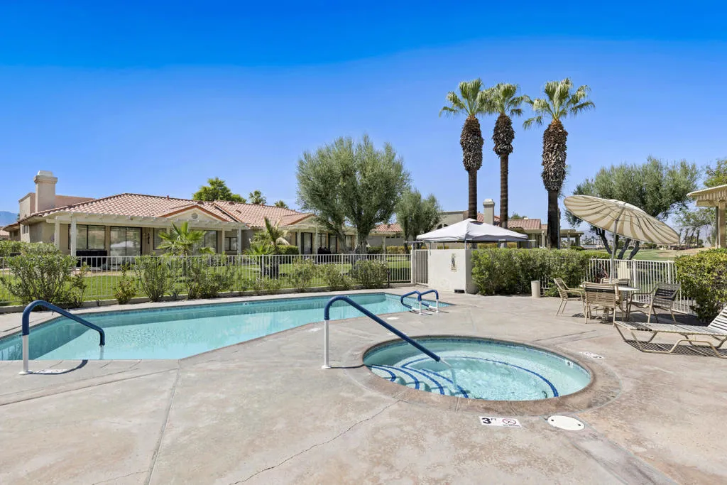 105 Brandigo Circle, Palm Desert, California 92211 home-pic-30
