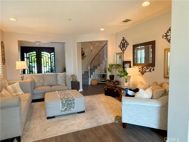 Living room 2